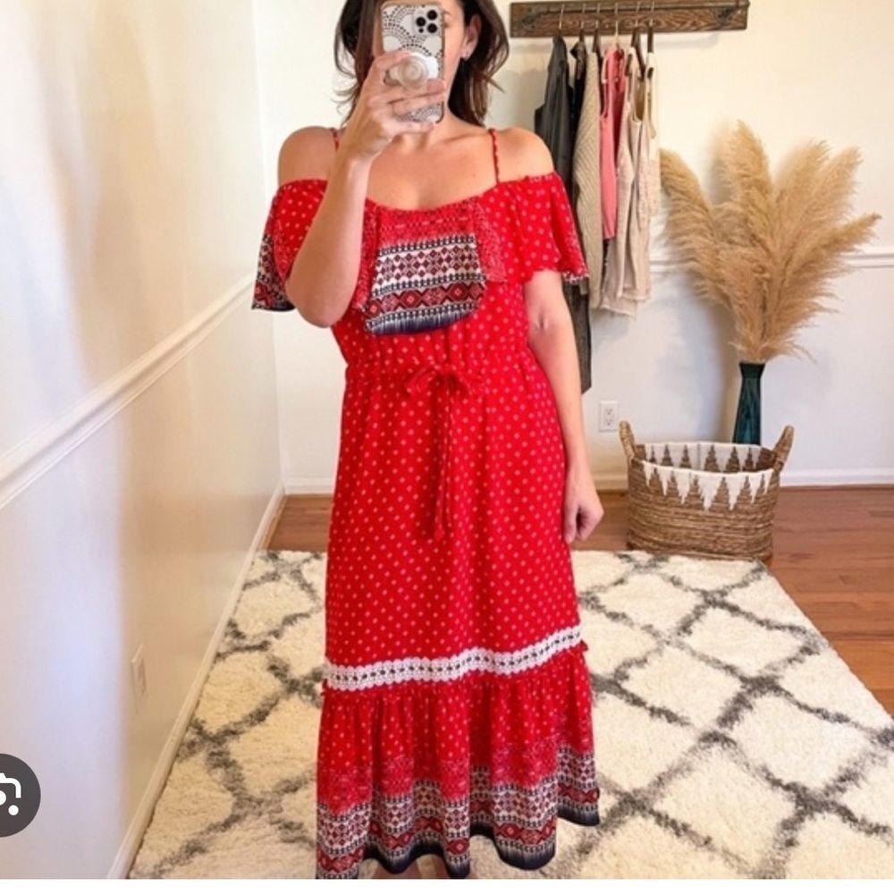 Misa Los Angeles Larsen Cold-Shoulder Bohemian Printed Long Dress- medium